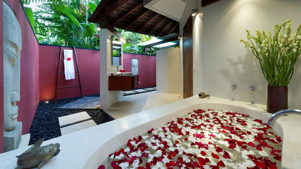 The Anandita - Spa Bathroom